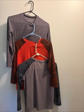 Bundle of 3 boys L old navy long sleeves